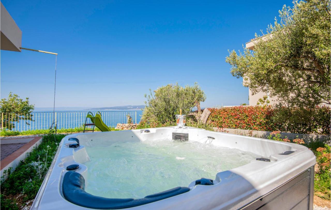 Holiday Home Villetta Belveder Baška Voda Екстериор снимка