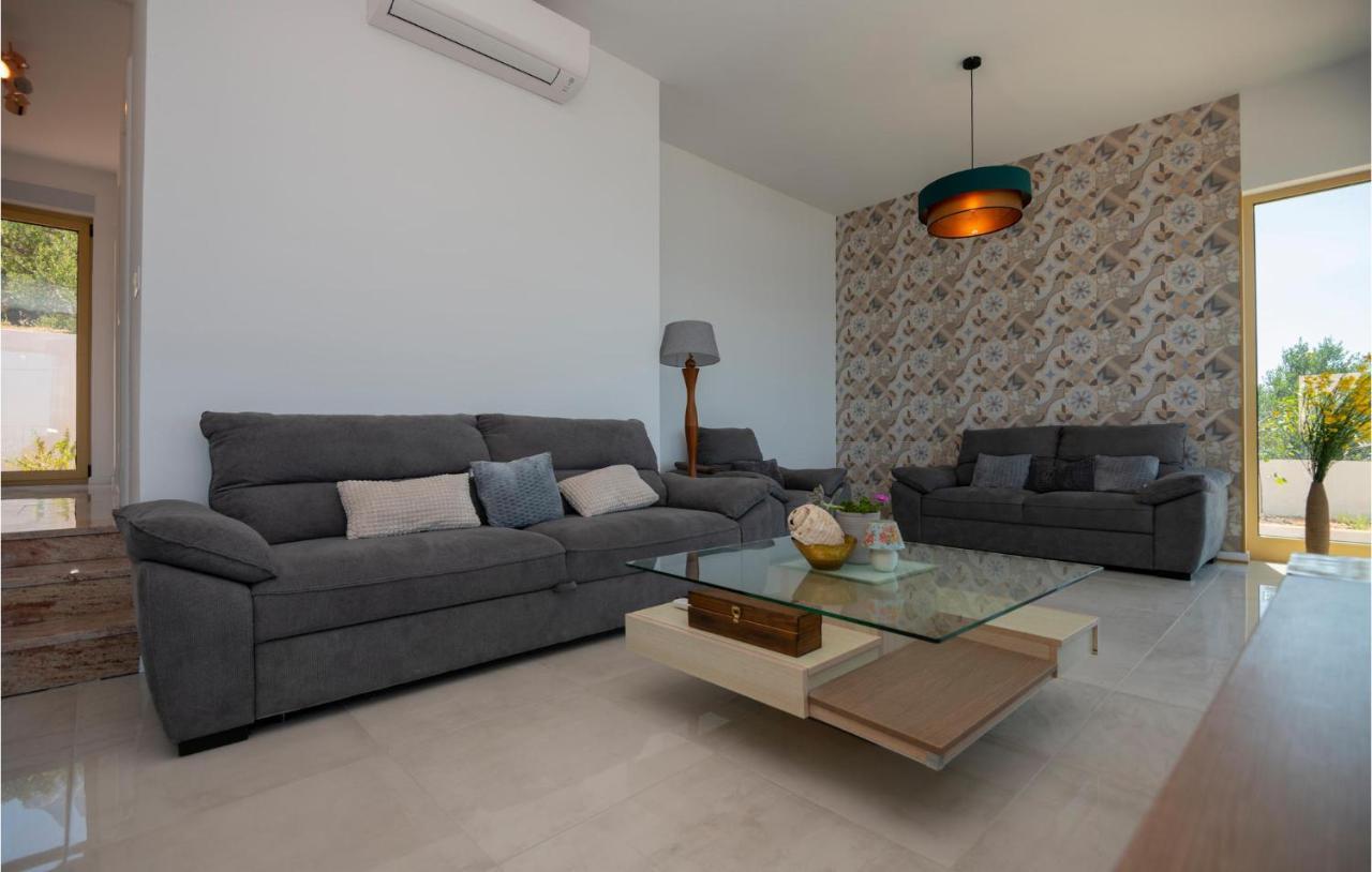 Holiday Home Villetta Belveder Baška Voda Екстериор снимка
