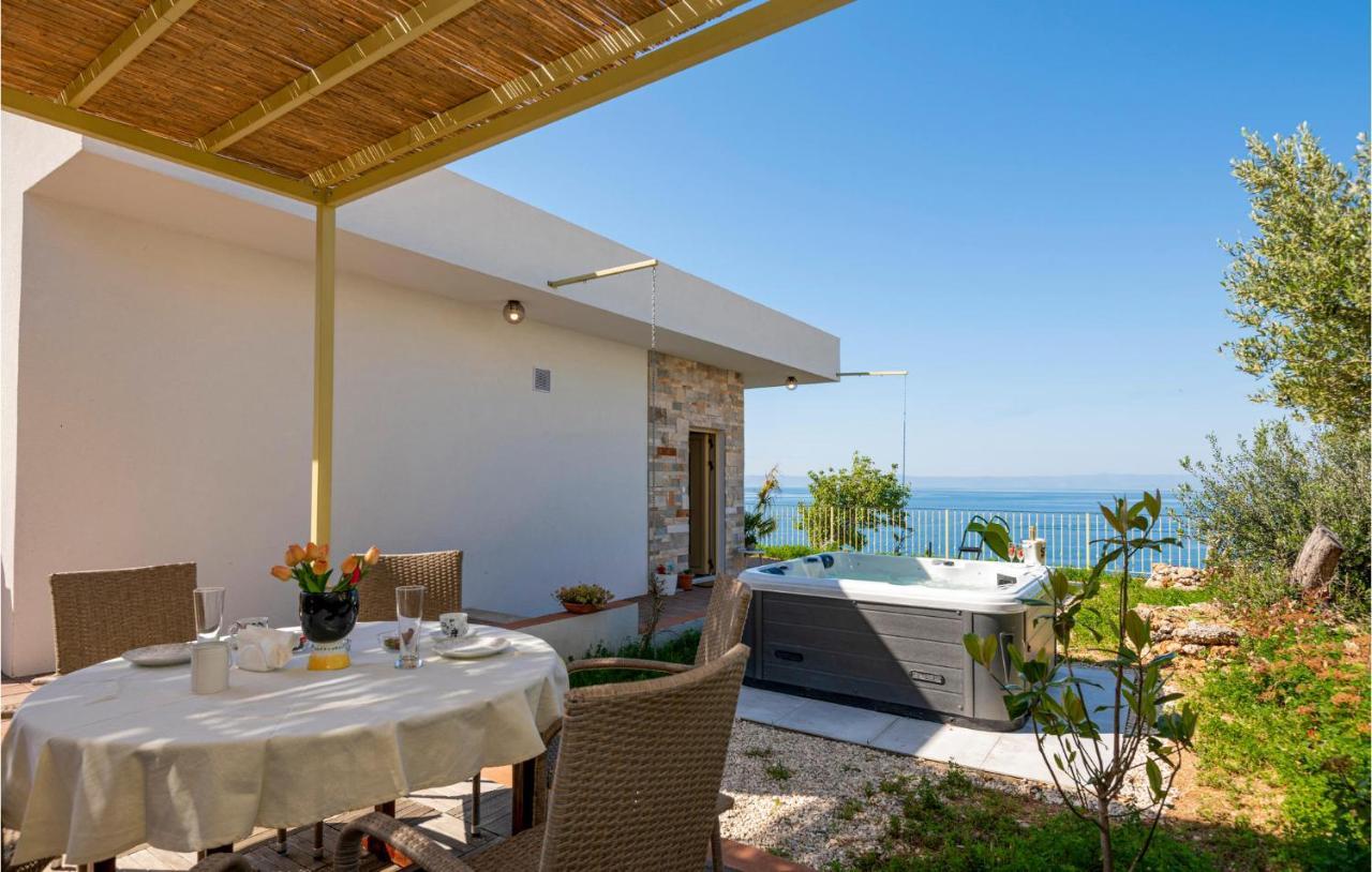 Holiday Home Villetta Belveder Baška Voda Екстериор снимка
